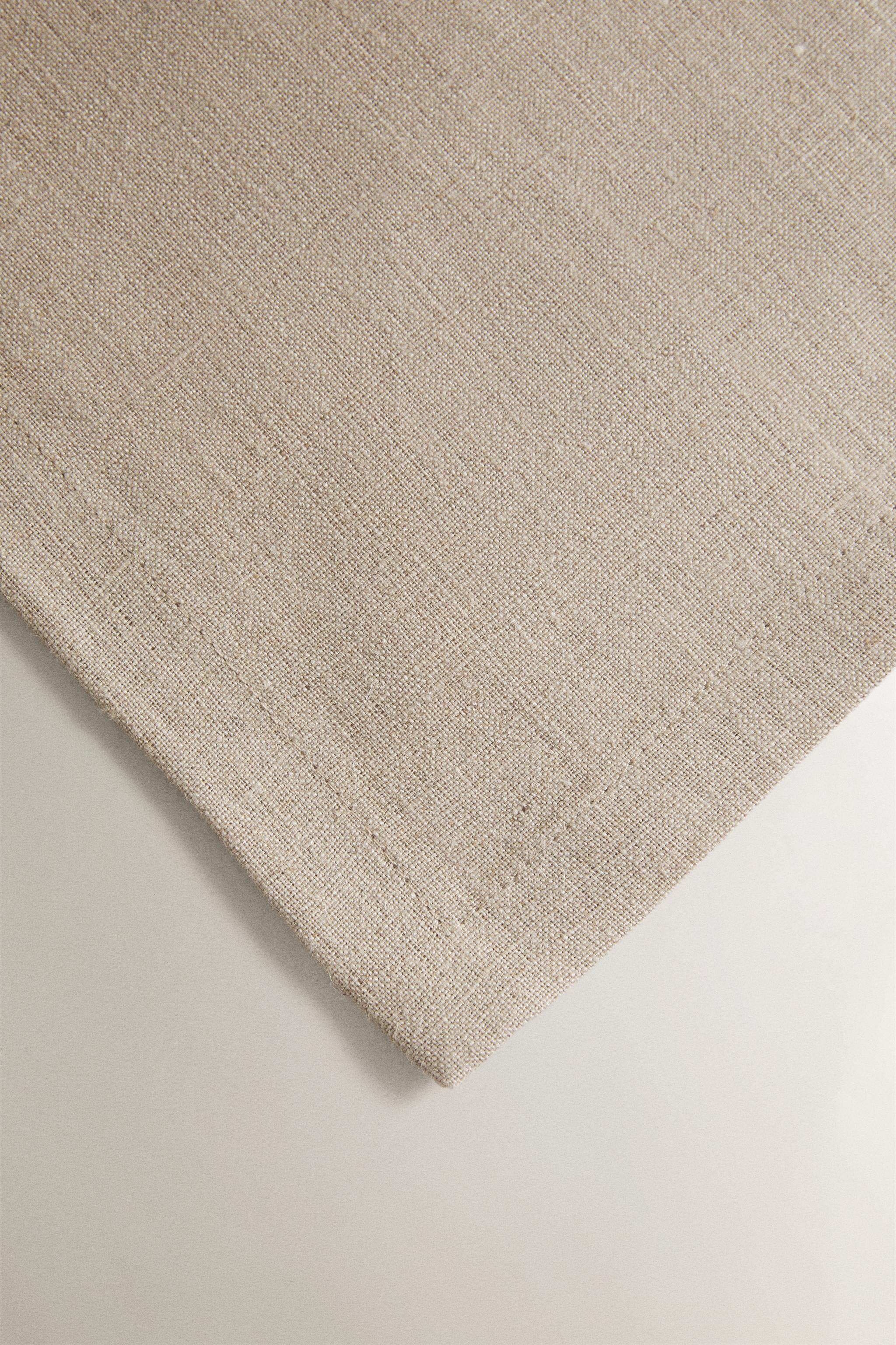 PACK OF PLAIN-COLOURED LINEN NAPKINS